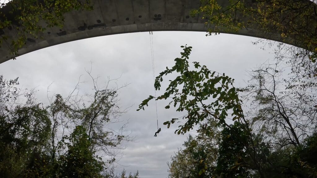 Puenting en Ondarroa. Despues del salto