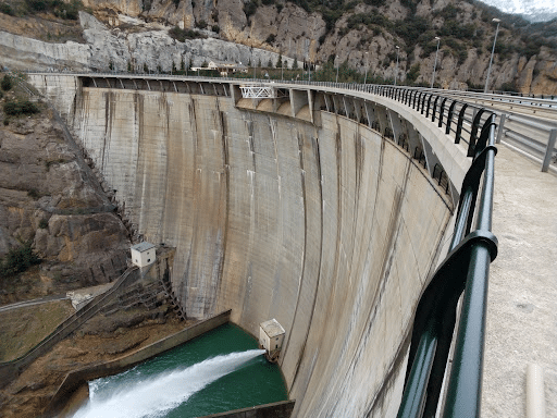 Presa de la Llosa del Cavall, Bungee Jumping