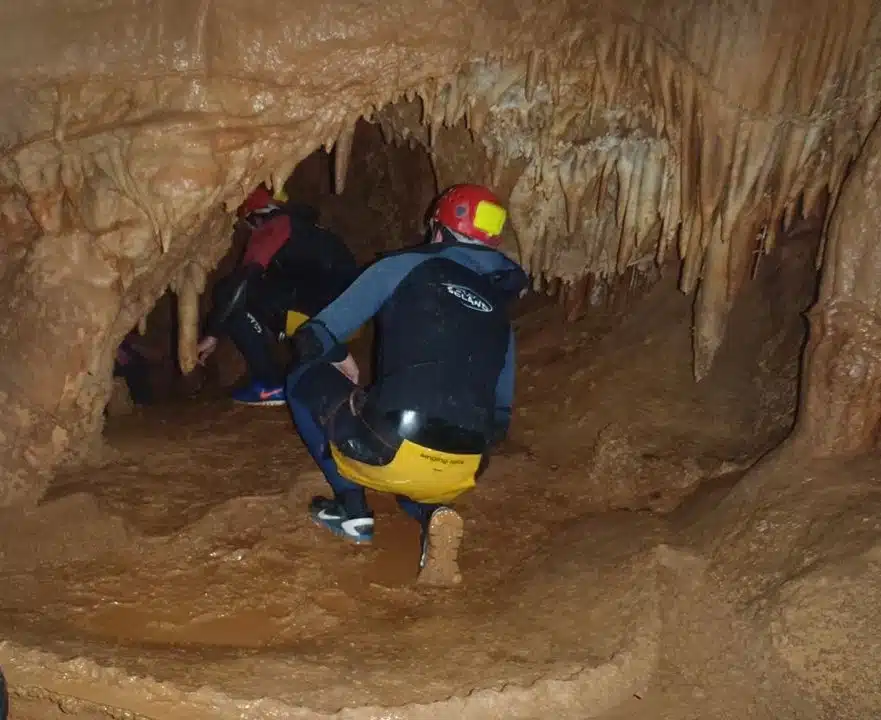 Espeleología en España, Cueva de las Excéntricas