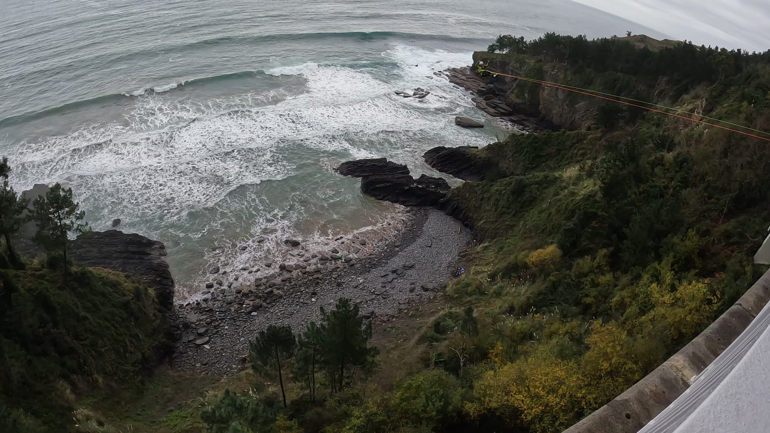 Puenting en Ondarroa