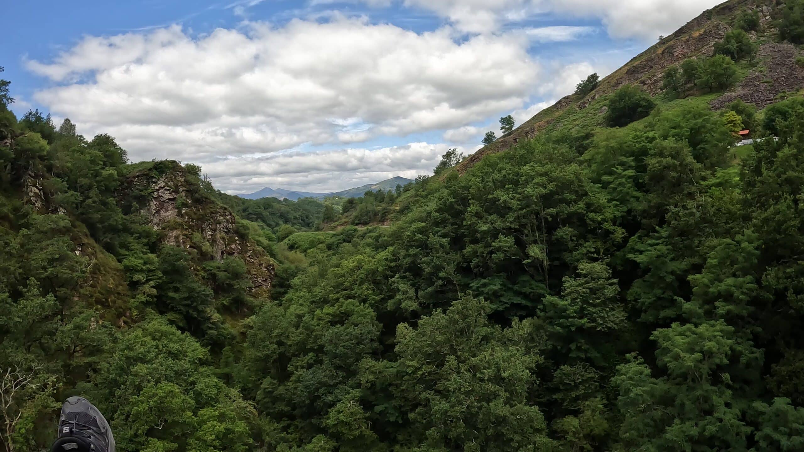 Vistas salto puenting Batzan