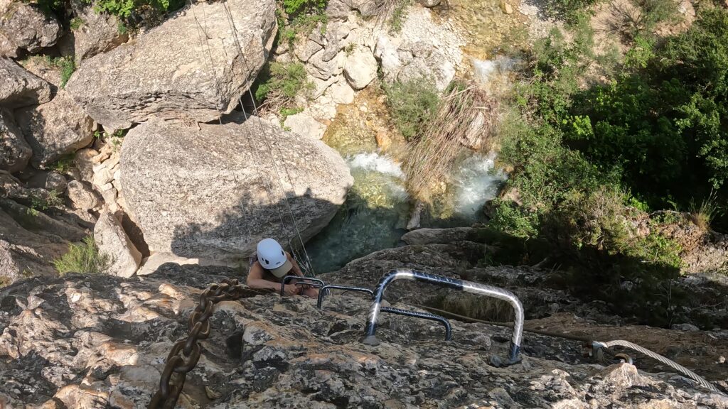 Subida vertical tras el primer puente